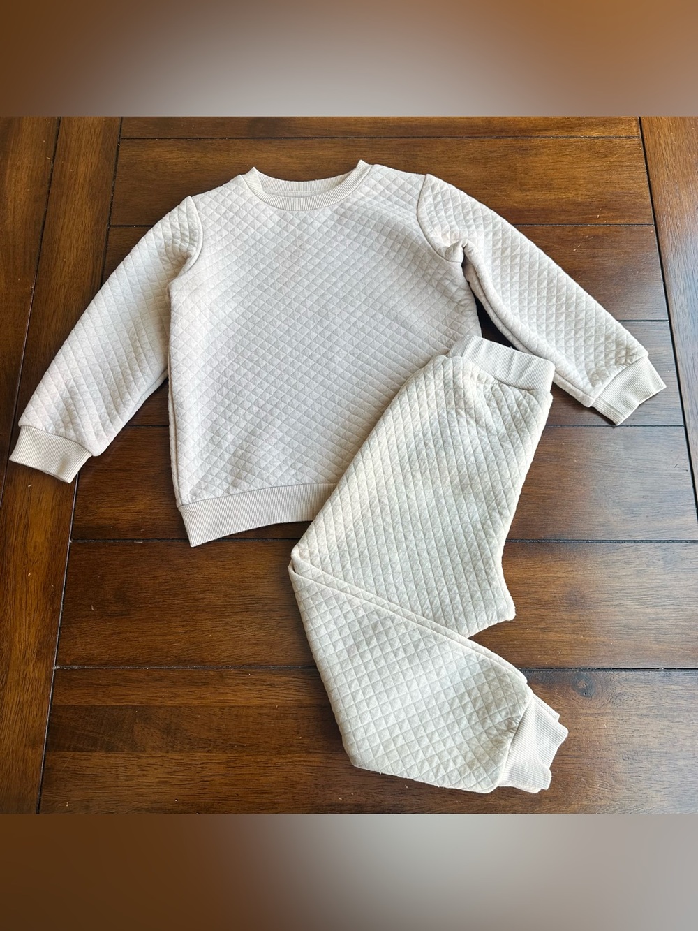 Kids H&M Quilted Beige Sweatsuit | Size 3T